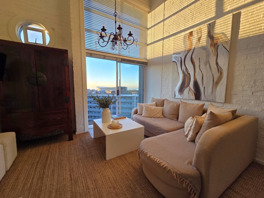 To Let 1 Bedroom Property for Rent in Green Point Western Cape